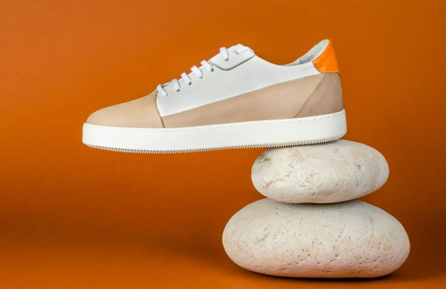 Ich werde kurze Facebook-Videoanzeigen oder Instagram-Anzeigen erstellen.